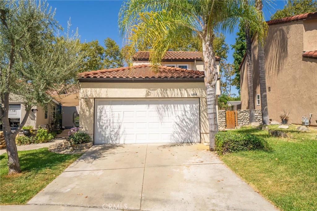 6864 Woodcrest Property Photo 3
