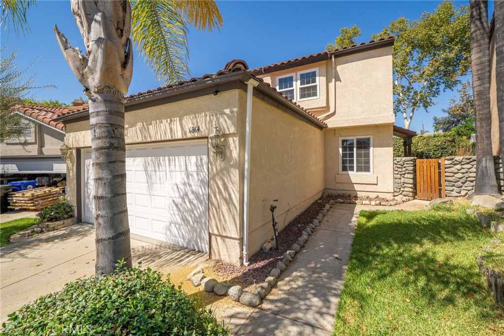 6864 Woodcrest Property Photo 4