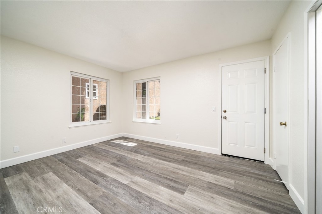 6864 Woodcrest Property Photo 14