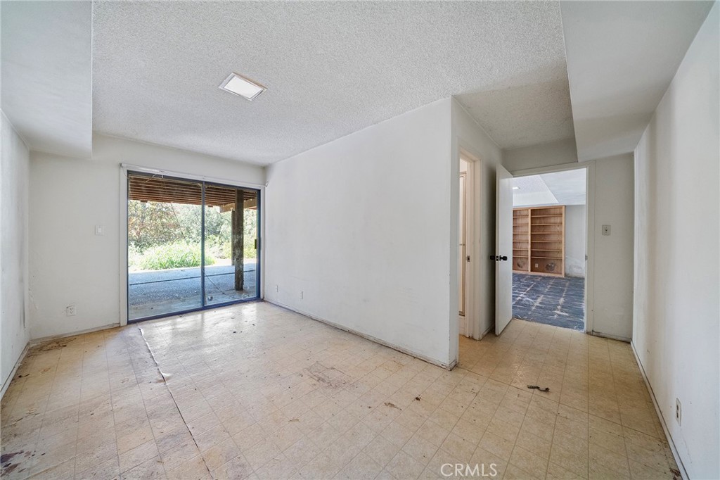 677 N Deodar Property Photo 61