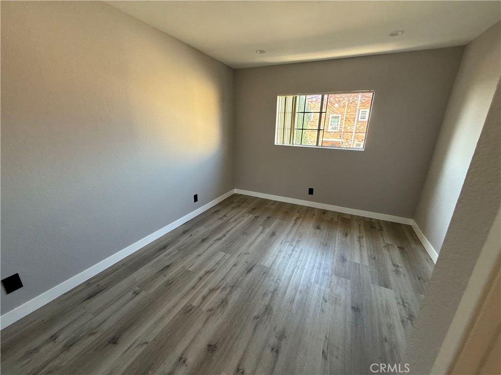 211 Magnolia Avenue 106 Property Photo 10