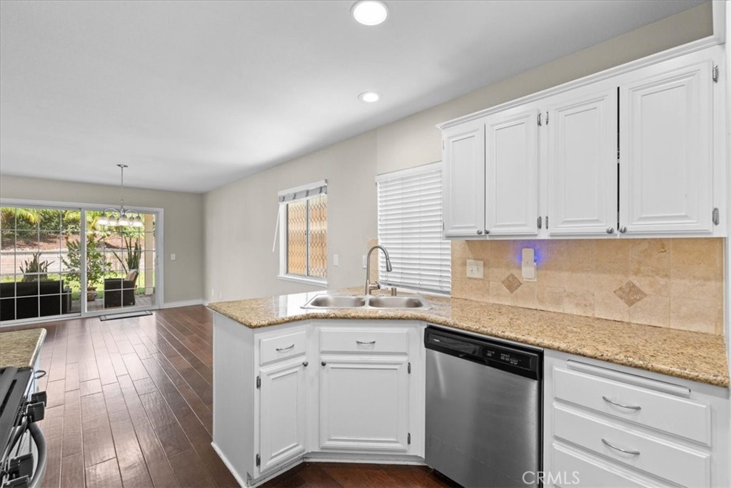 11236 Alencon Property Photo 9
