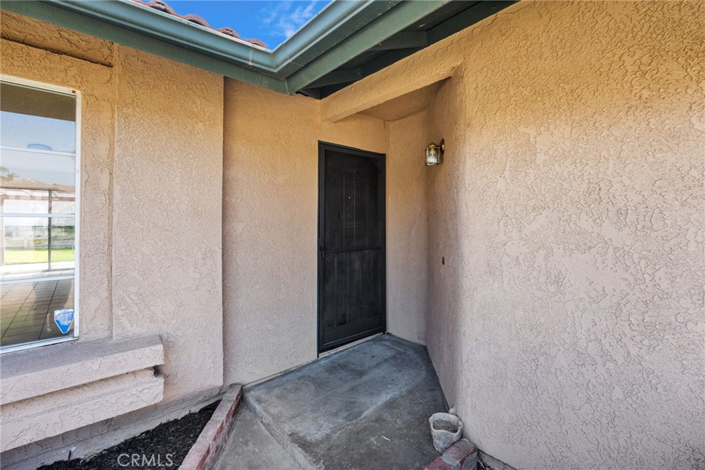 11311 Redwood Court Property Photo 4