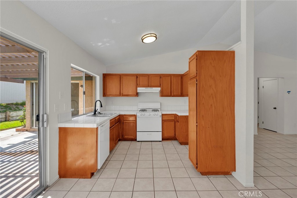 11311 Redwood Court Property Photo 10