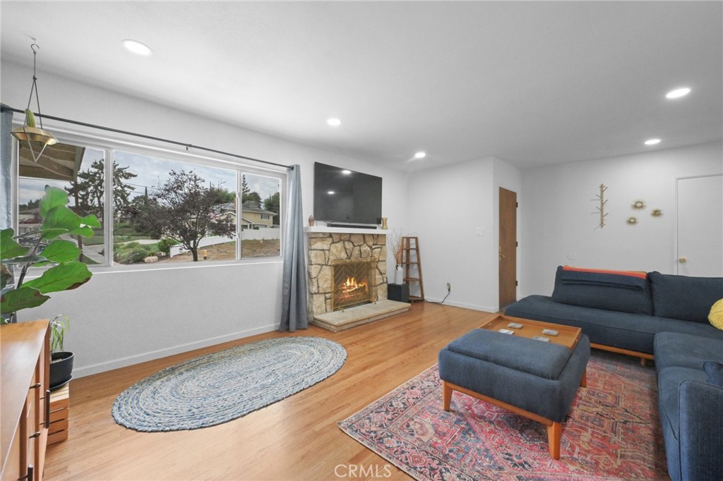 414 Via Vista Drive Property Photo 6
