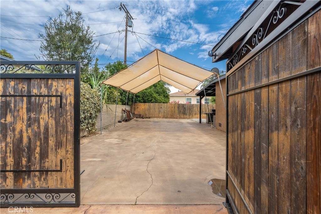 2136 Stanford Property Photo 6