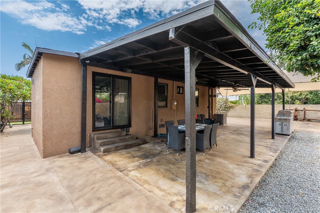 2136 Stanford Property Photo 11