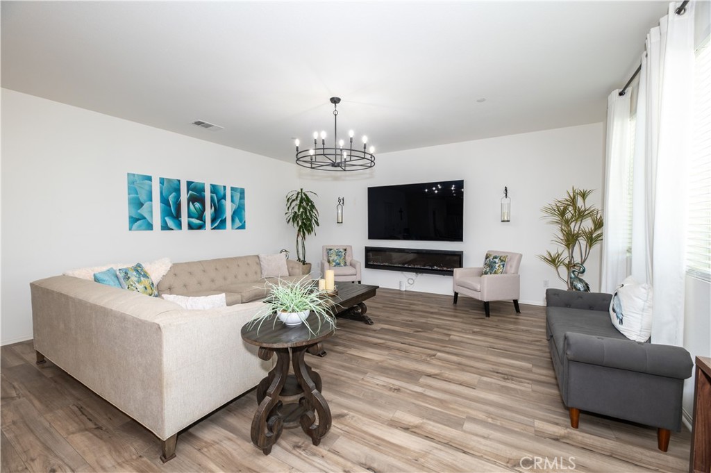 29233 Windflower Property Photo 5