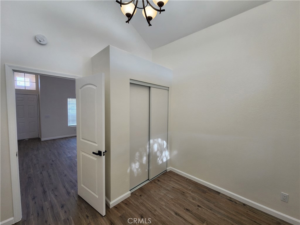 1846 E Milling Property Photo 10