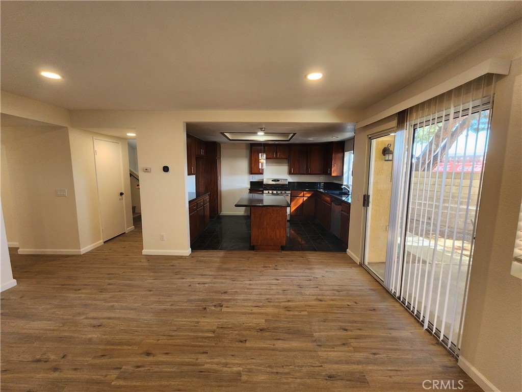 1846 E Milling Property Photo 14