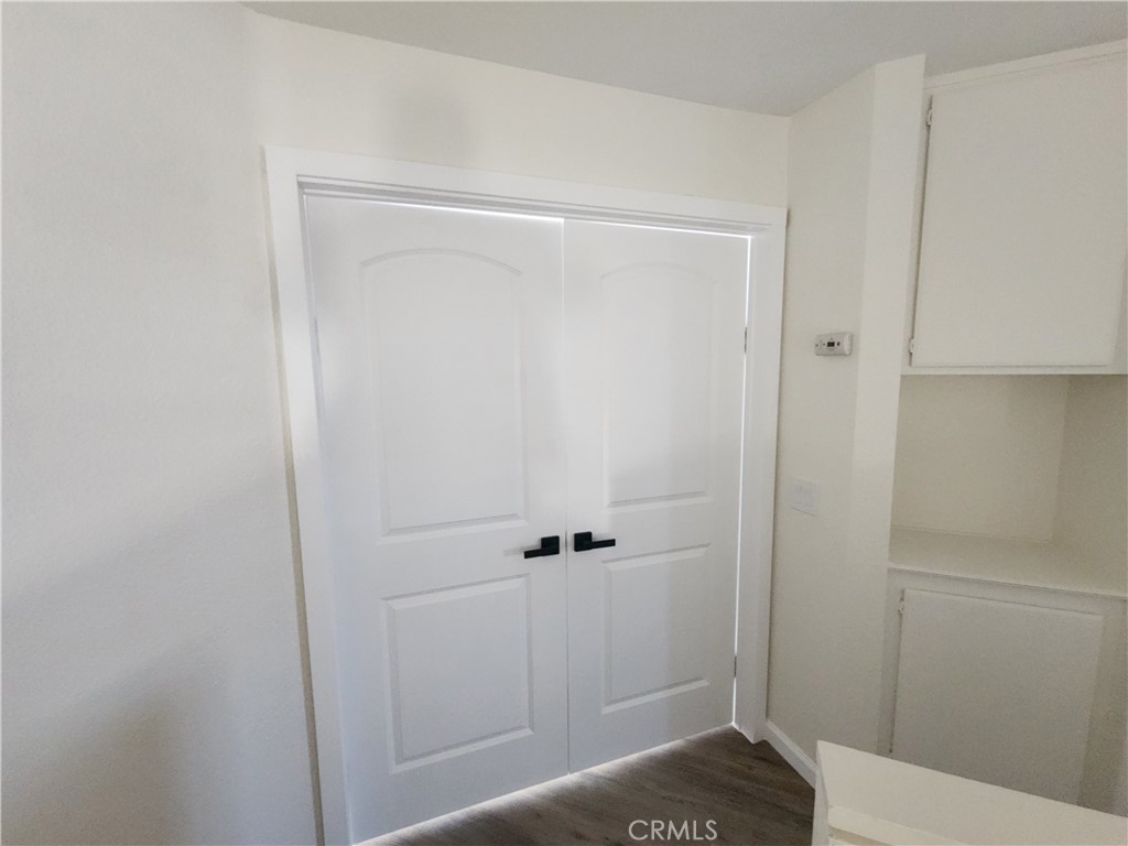 1846 E Milling Property Photo 24