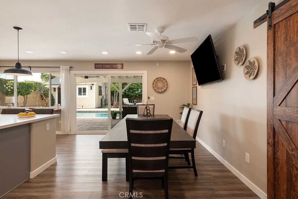 203 S Elwood Property Photo 11