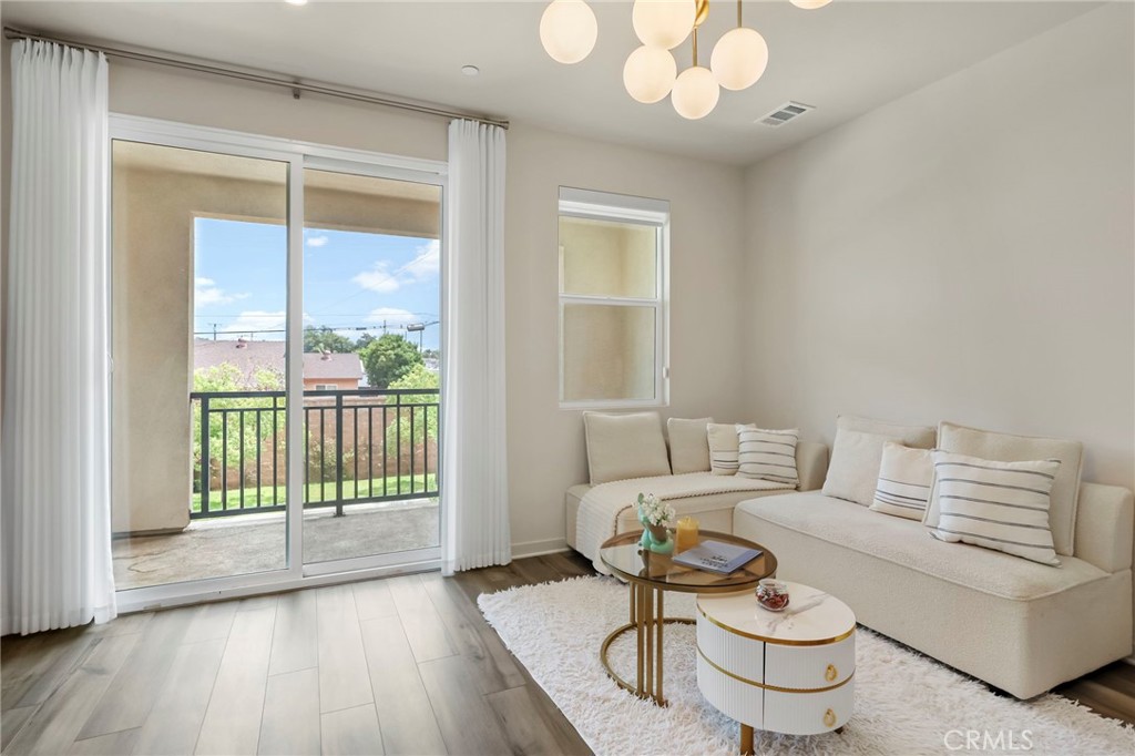 1112 Cardinal Way Property Photo 7