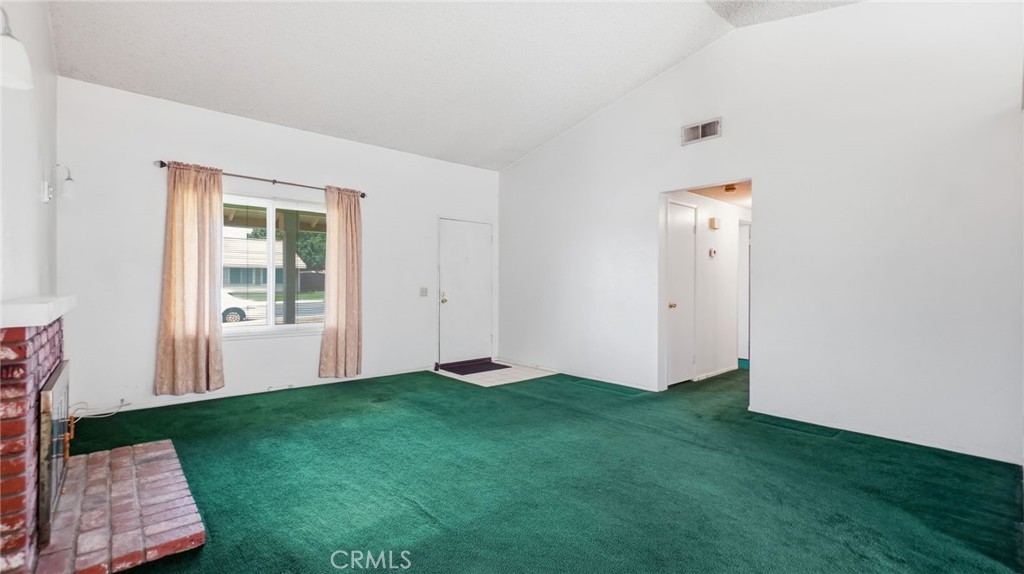 1181 Camphor Property Photo 3