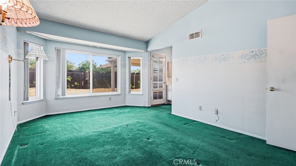 1181 Camphor Property Photo 14
