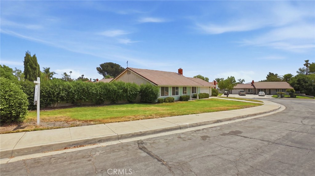 1181 Camphor Property Photo 31