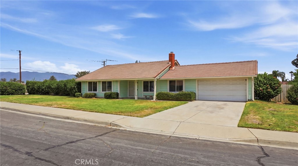 1181 Camphor Property Photo 32