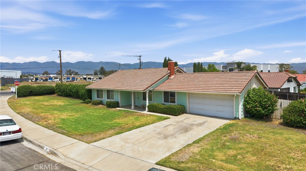 1181 Camphor Property Photo 34