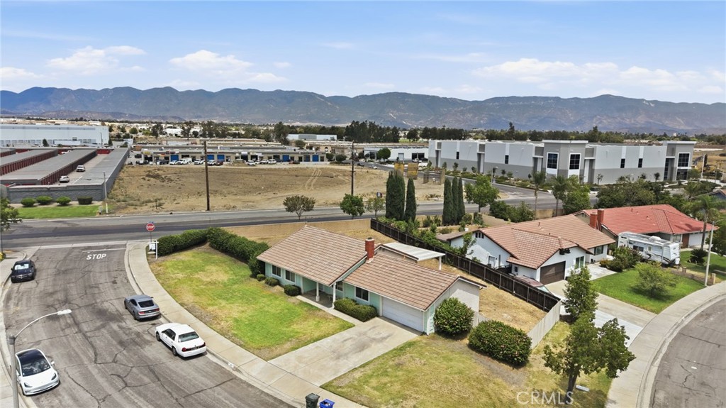 1181 Camphor Property Photo 45