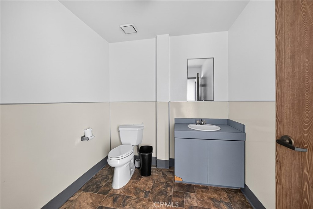 580 E Arrow A Property Photo 15