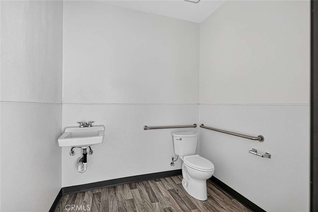 580 E Arrow A Property Photo 29