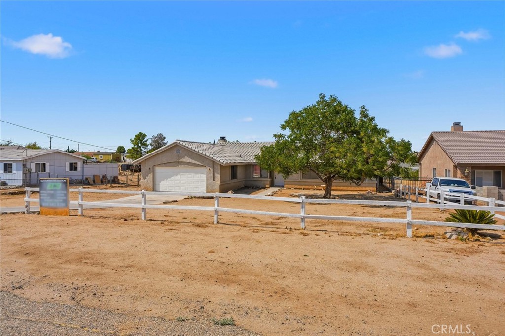 18358 Catalpa Property Photo 2