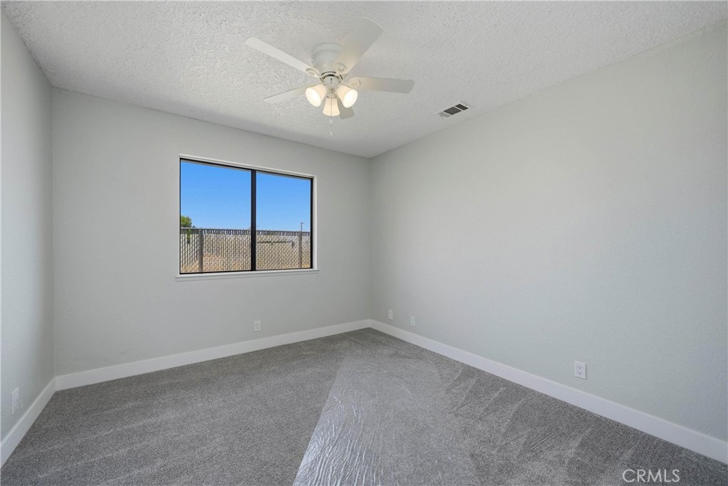 18358 Catalpa Property Photo 18