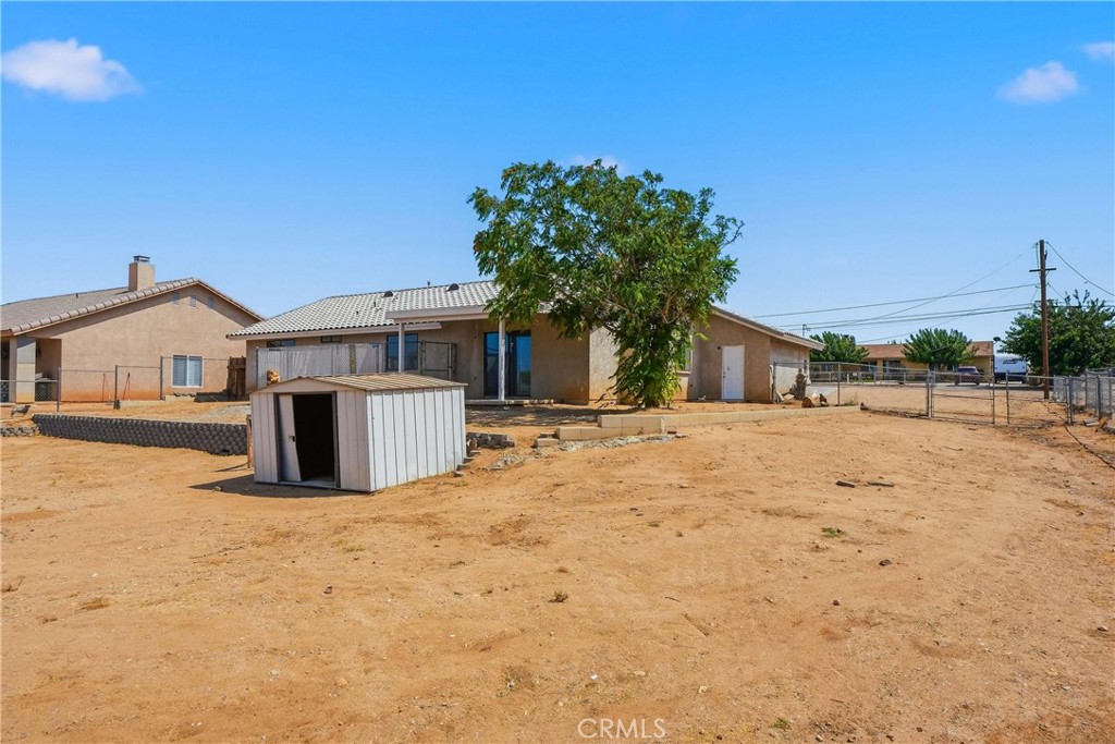 18358 Catalpa Property Photo 35