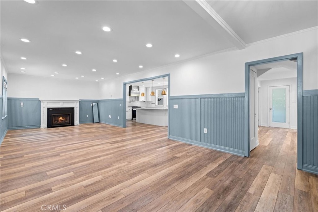 765 W 22nd Street Property Photo 22