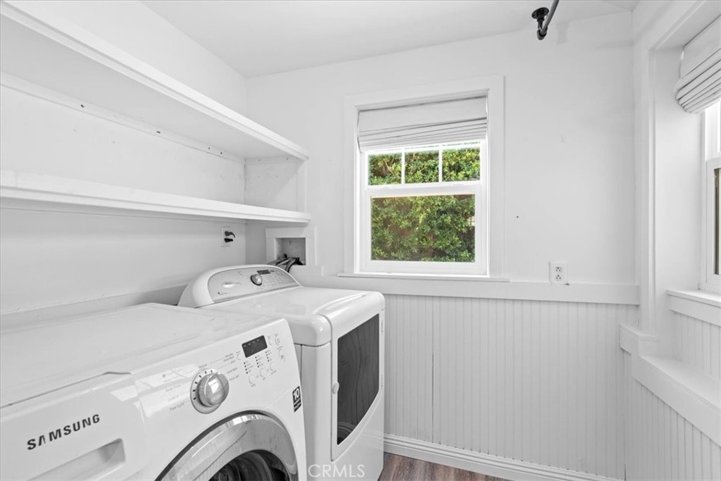 765 W 22nd Street Property Photo 32