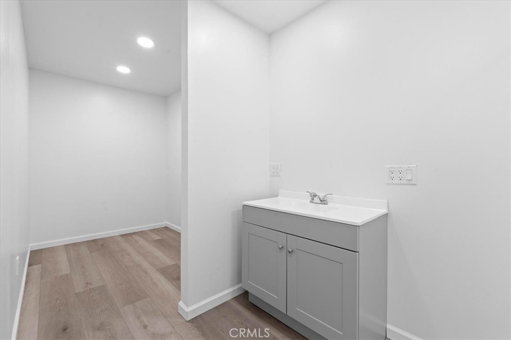 765 W 22nd Street Property Photo 50
