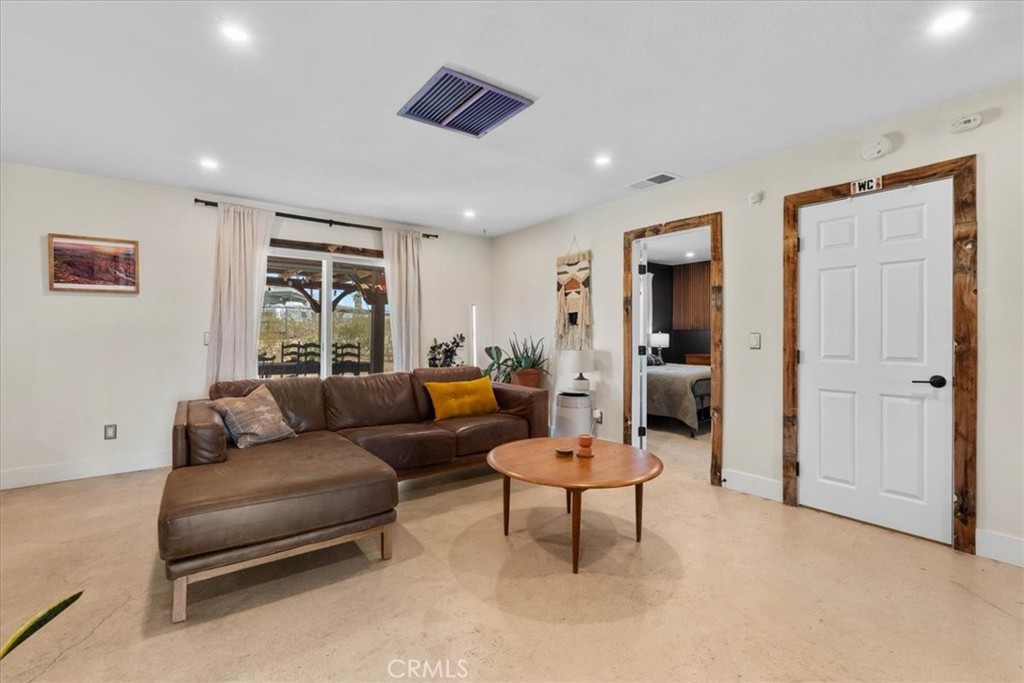 61776 Calle Los Amigos Property Photo 5