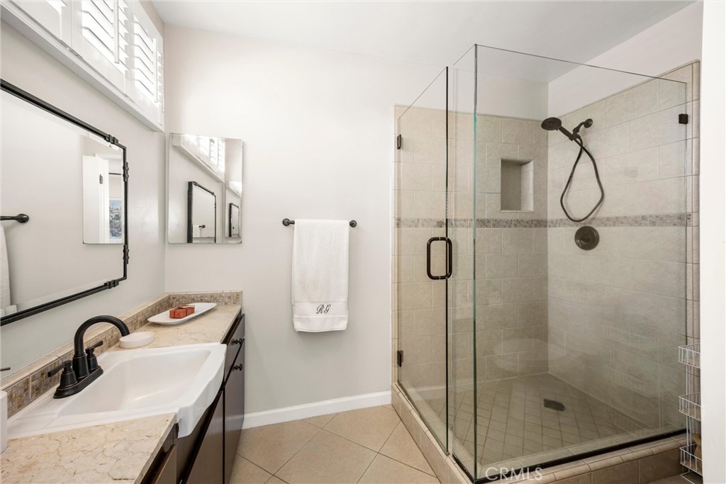 698 Wellesley Property Photo 22