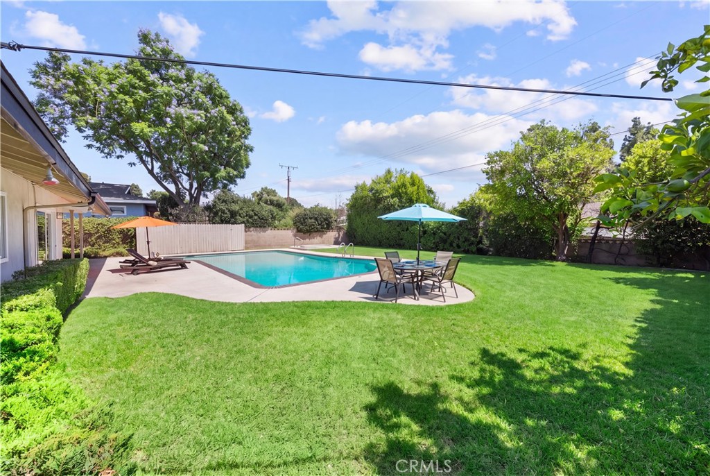 698 Wellesley Property Photo 26