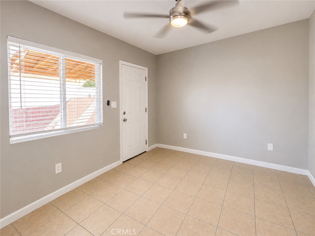 16773 Randall Avenue B Property Photo 9