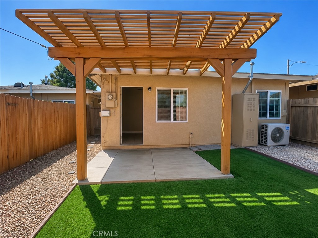 16773 Randall Avenue B Property Photo 11