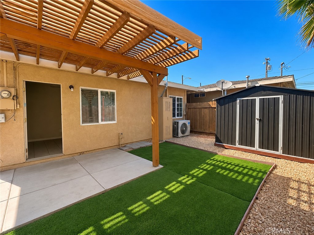 16773 Randall Avenue B Property Photo 12