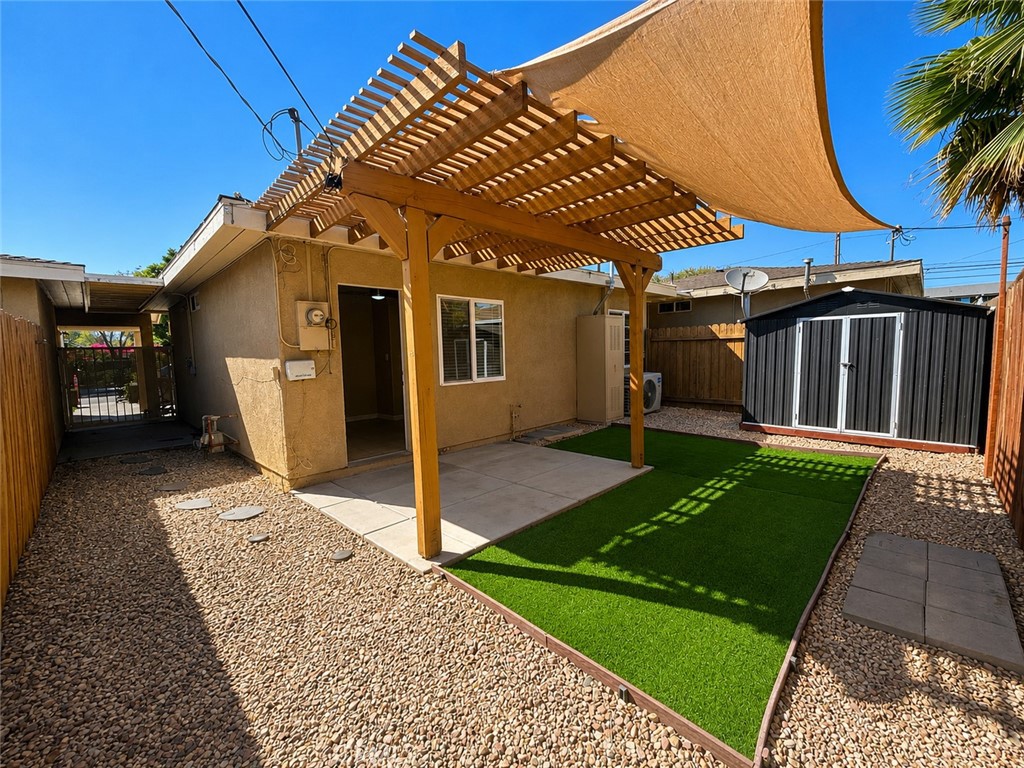 16773 Randall Avenue B Property Photo 13