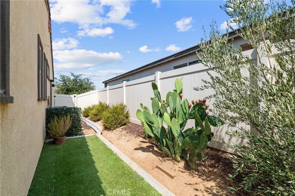 1510 Sky Vista Property Photo 23