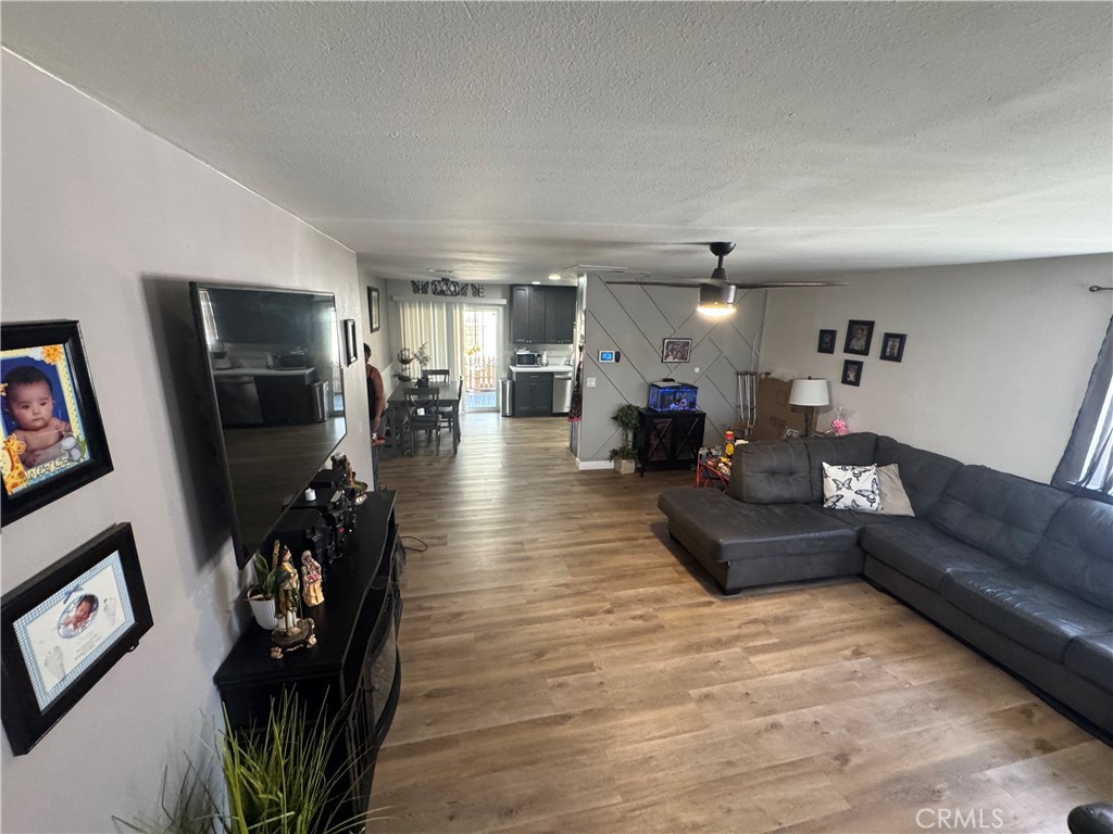 1504 Eucalyptus Property Photo 9