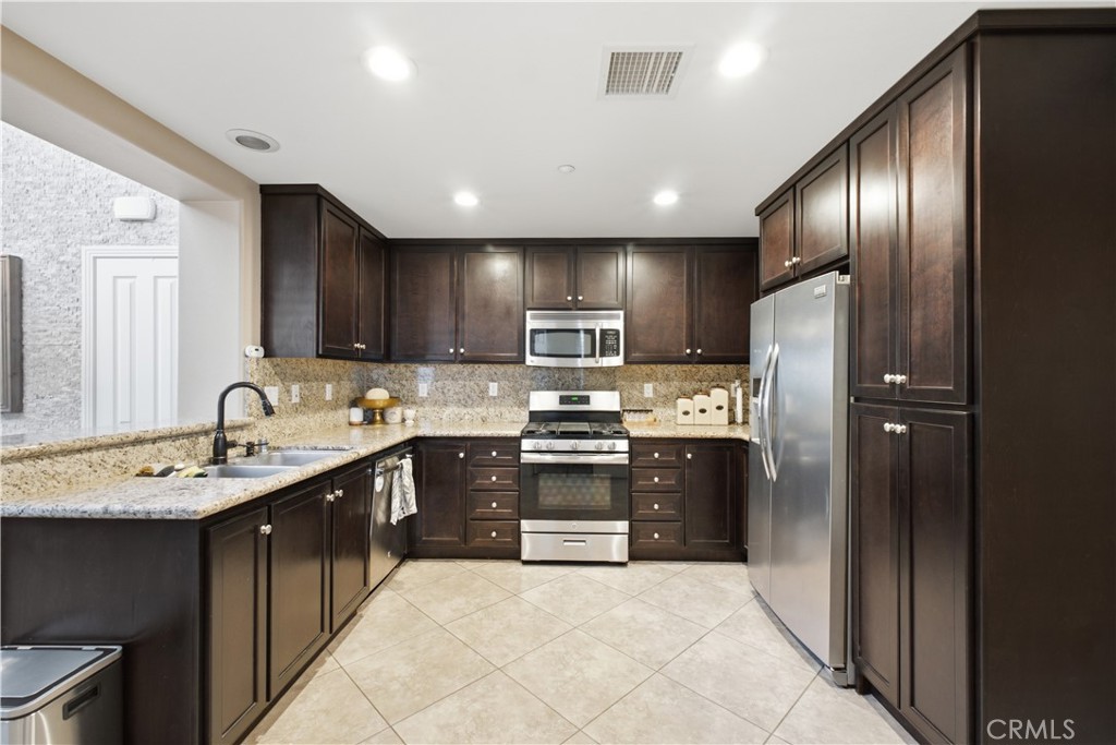 12465 Benton 1 Property Photo 7