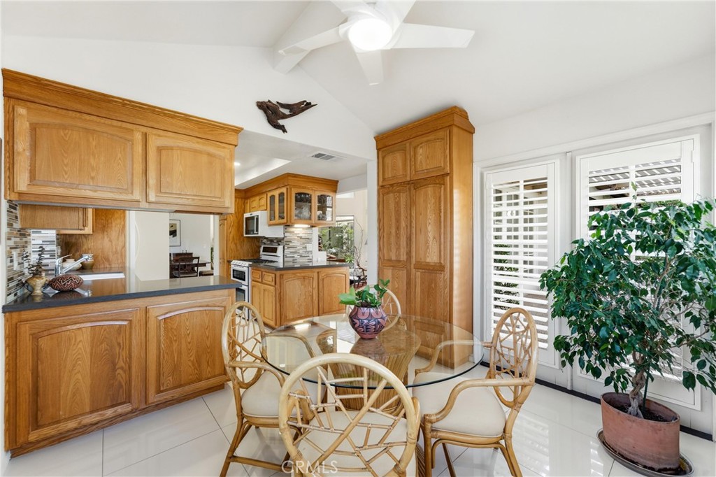 1715 Calle De Oro Property Photo 17