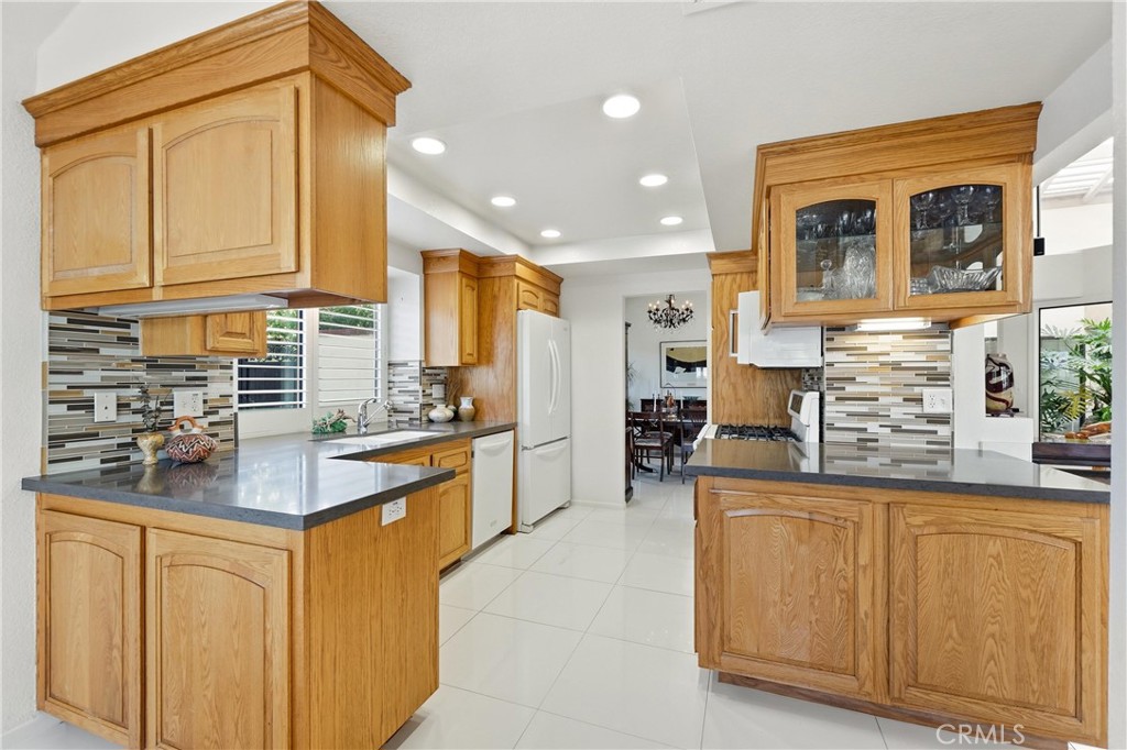 1715 Calle De Oro Property Photo 18