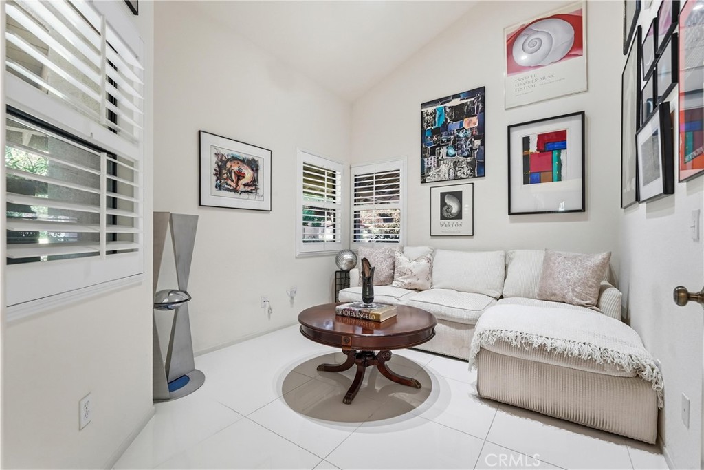 1715 Calle De Oro Property Photo 27