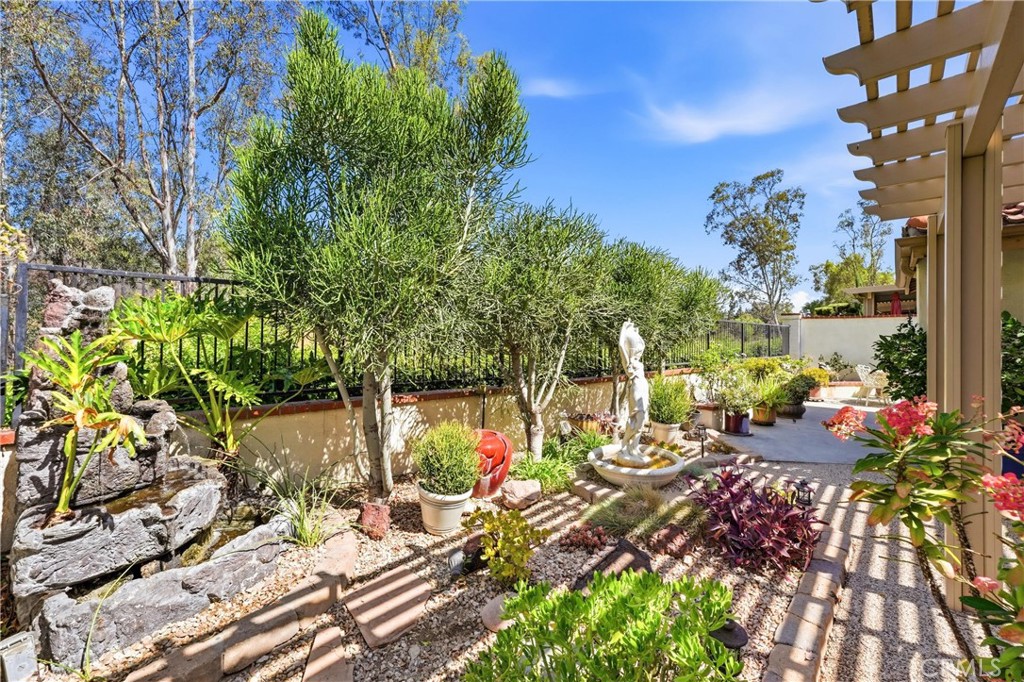1715 Calle De Oro Property Photo 35