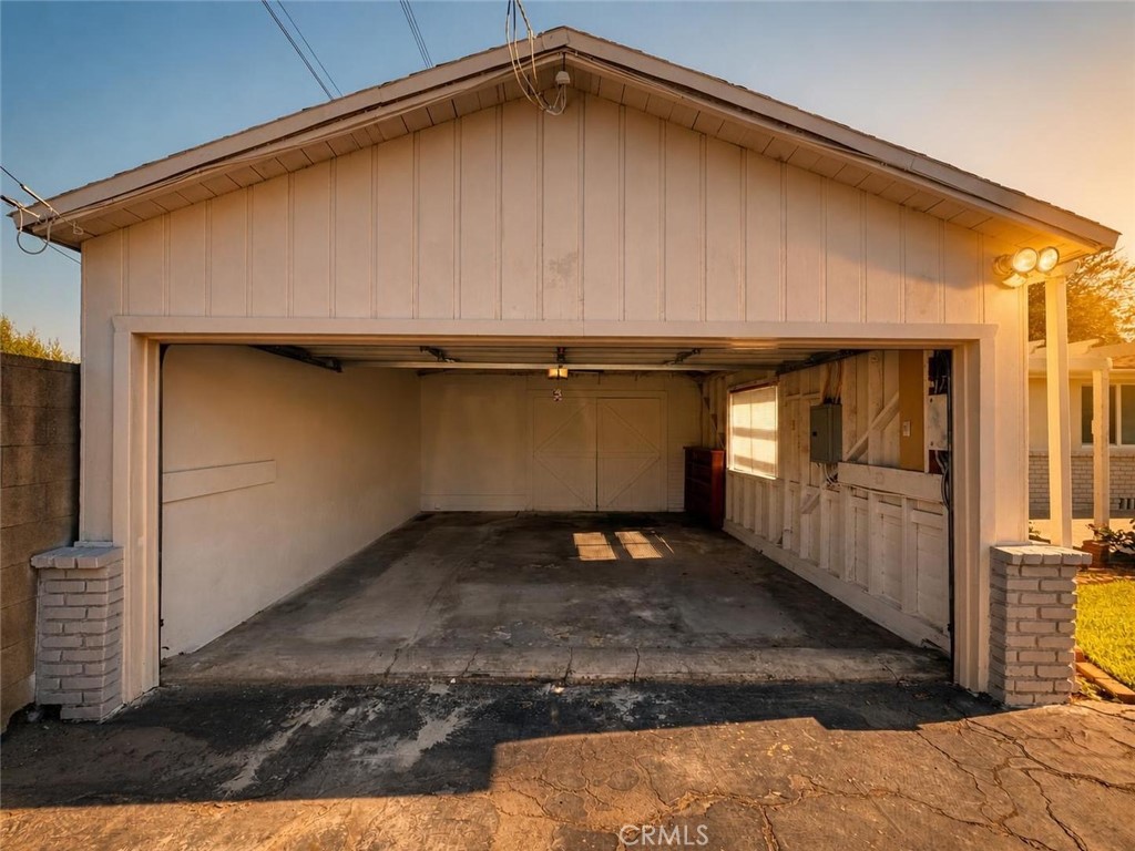 468 Jeffries Property Photo 6