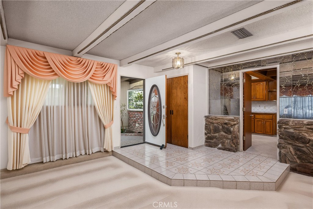 13021 Vista Property Photo 9