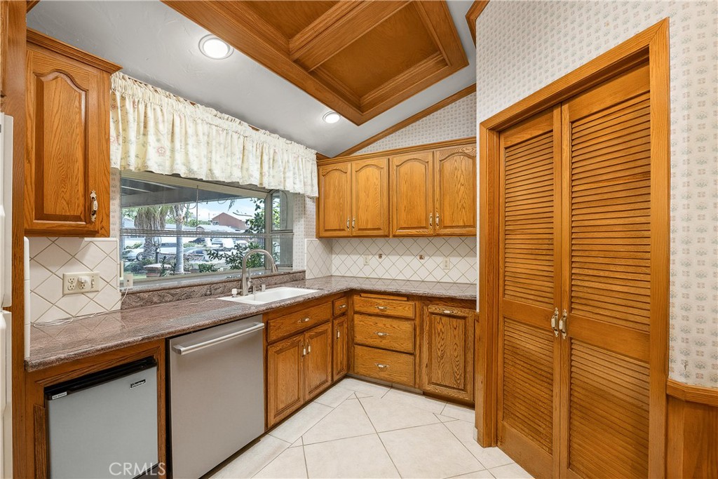 13021 Vista Property Photo 14