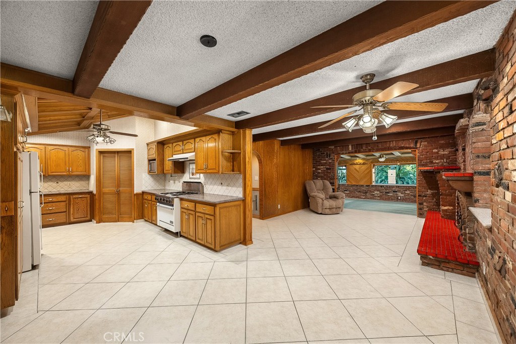 13021 Vista Property Photo 15