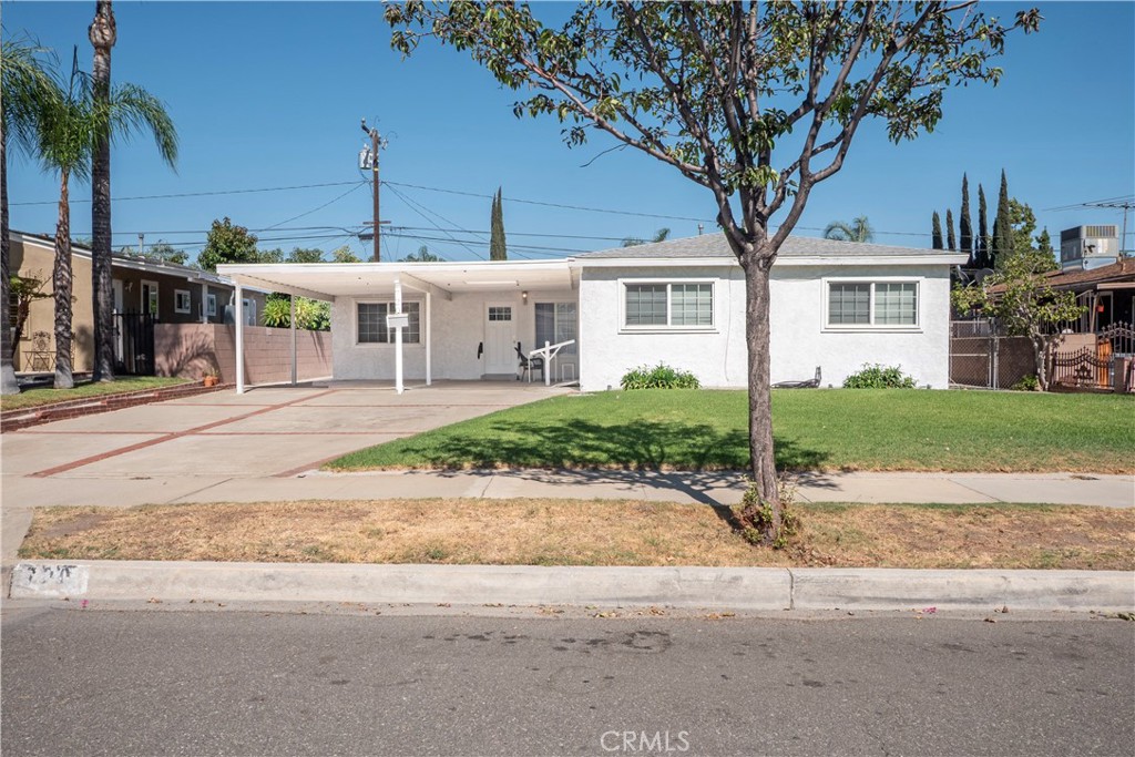 720 N Alameda Avenue Property Photo 1